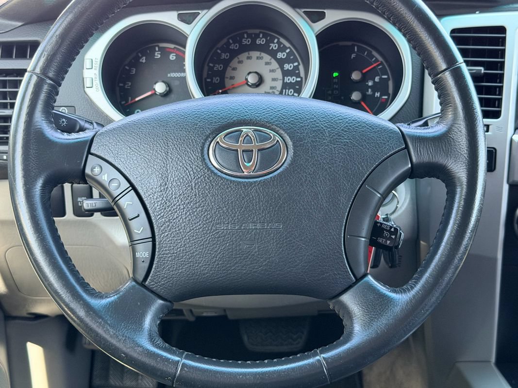 Used 2005 Toyota 4Runner Sport RWD image 32