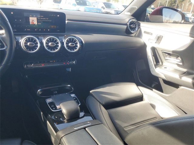 Used 2020 Mercedes-Benz CLA 250 image 10