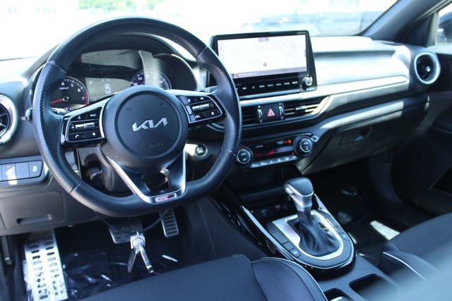 Used 2023 Kia Forte GT-Line w/ GT-Line Premium Package FWD image 14