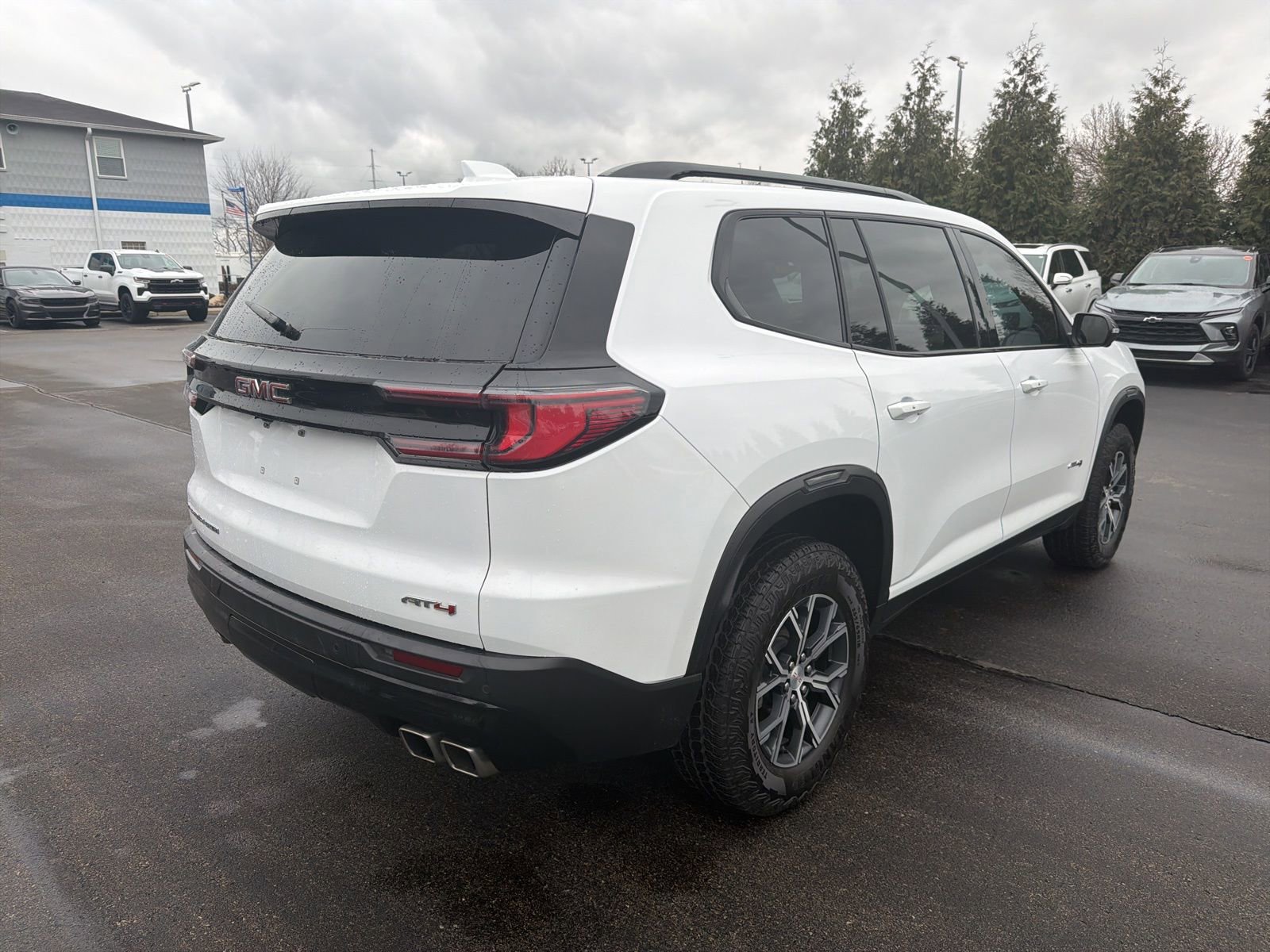 Certified 2024 GMC Acadia AT4 w/ Luxury Package image 5