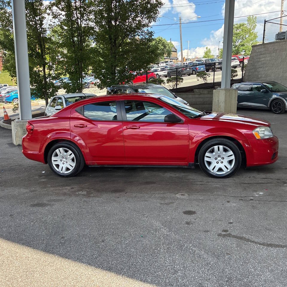 Used 2014 Dodge Avenger SE FWD image 3