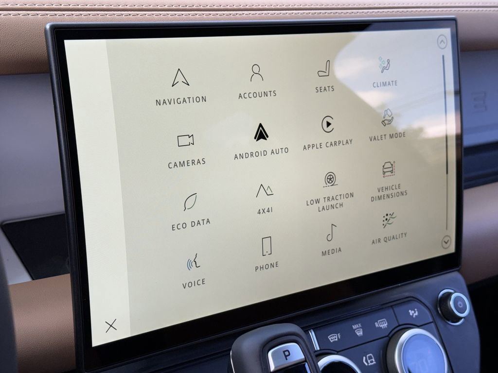 New 2026 Land Rover Defender 130 X-Dynamic SE image 22
