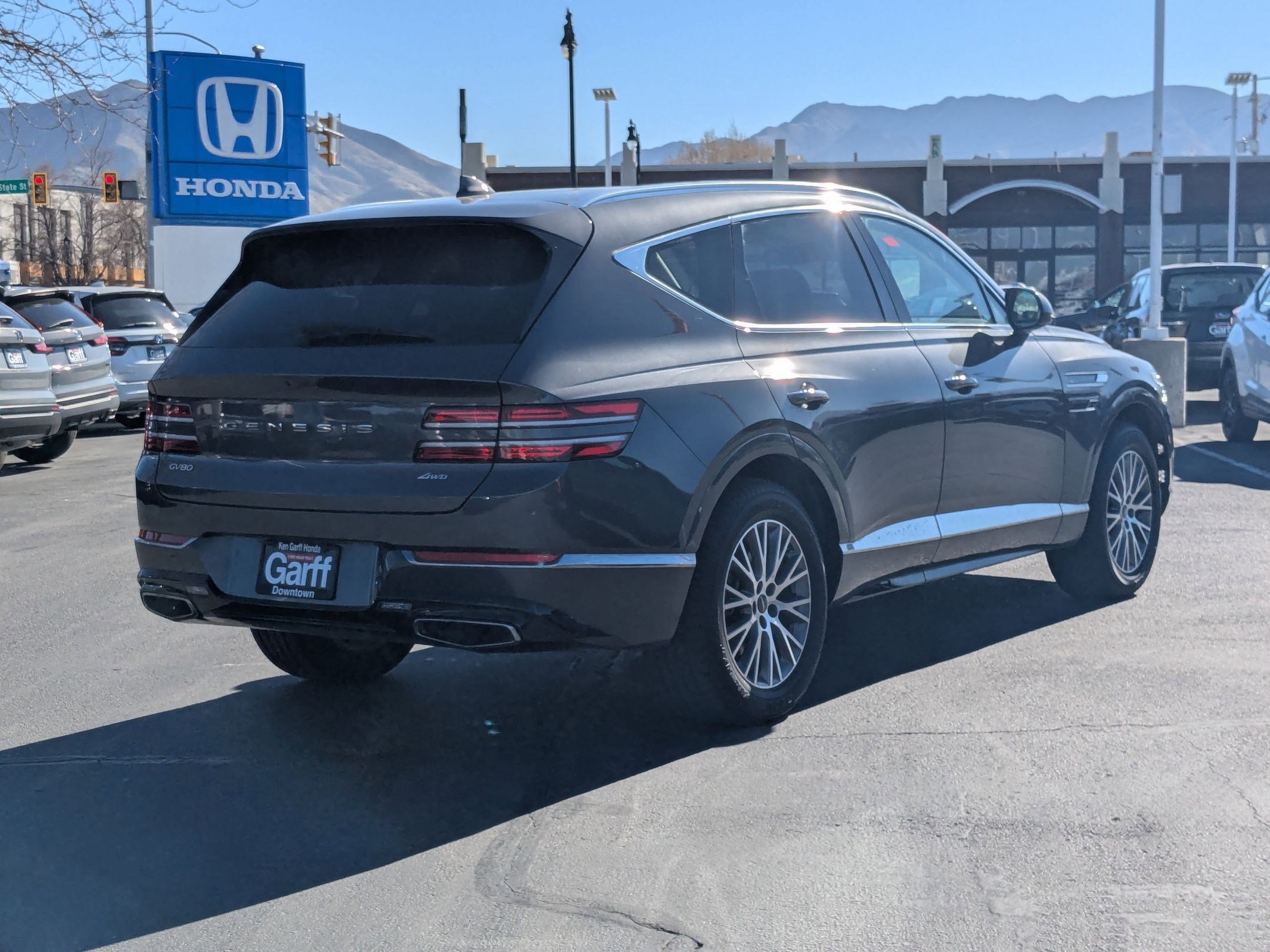 Used 2021 Genesis GV80 2.5T image 3