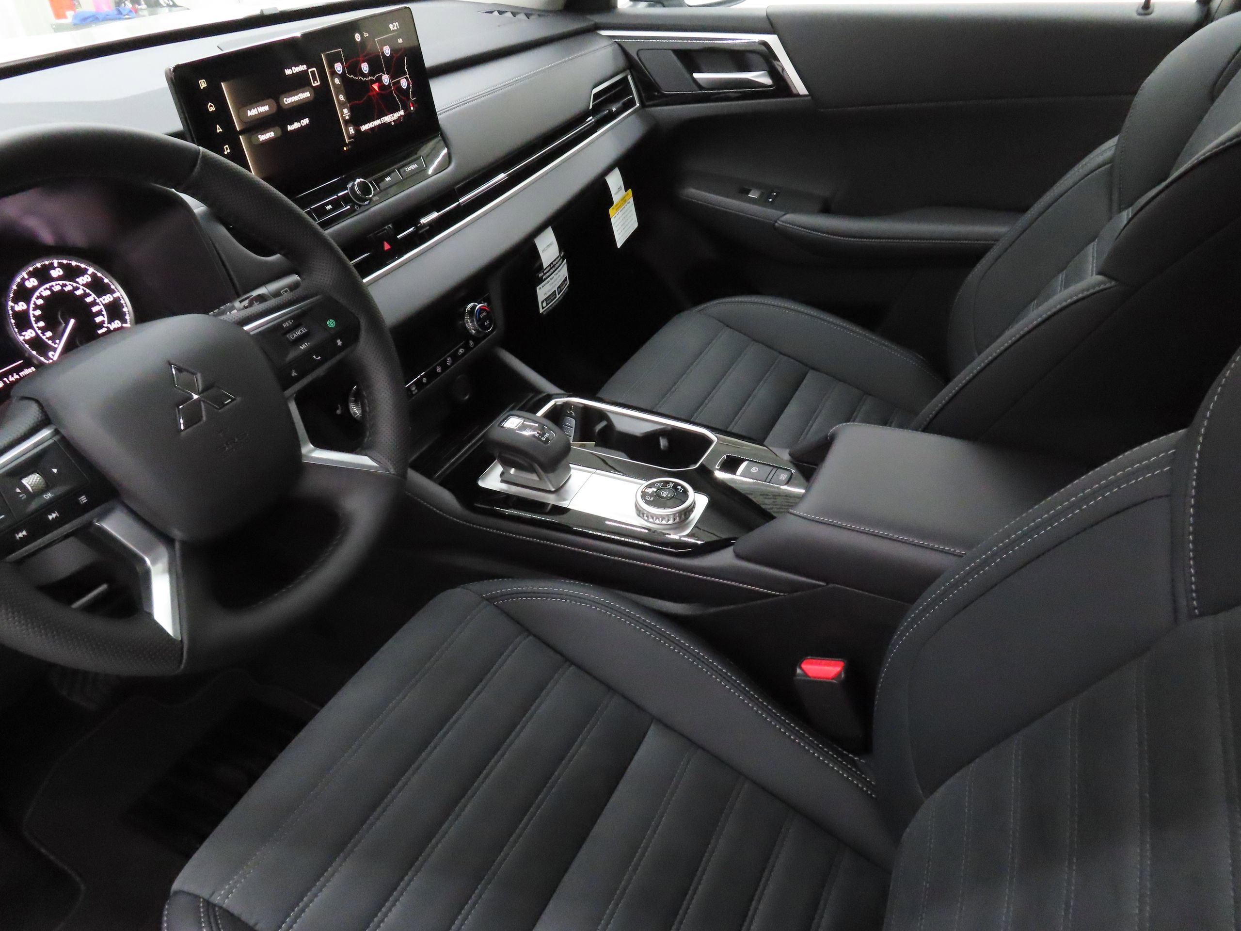New 2026 Mitsubishi Outlander SE FWD image 20