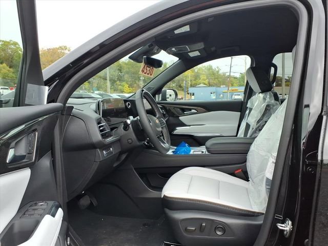 New 2026 Chevrolet Traverse High Country w/ LPO, Floor Liner Package image 9