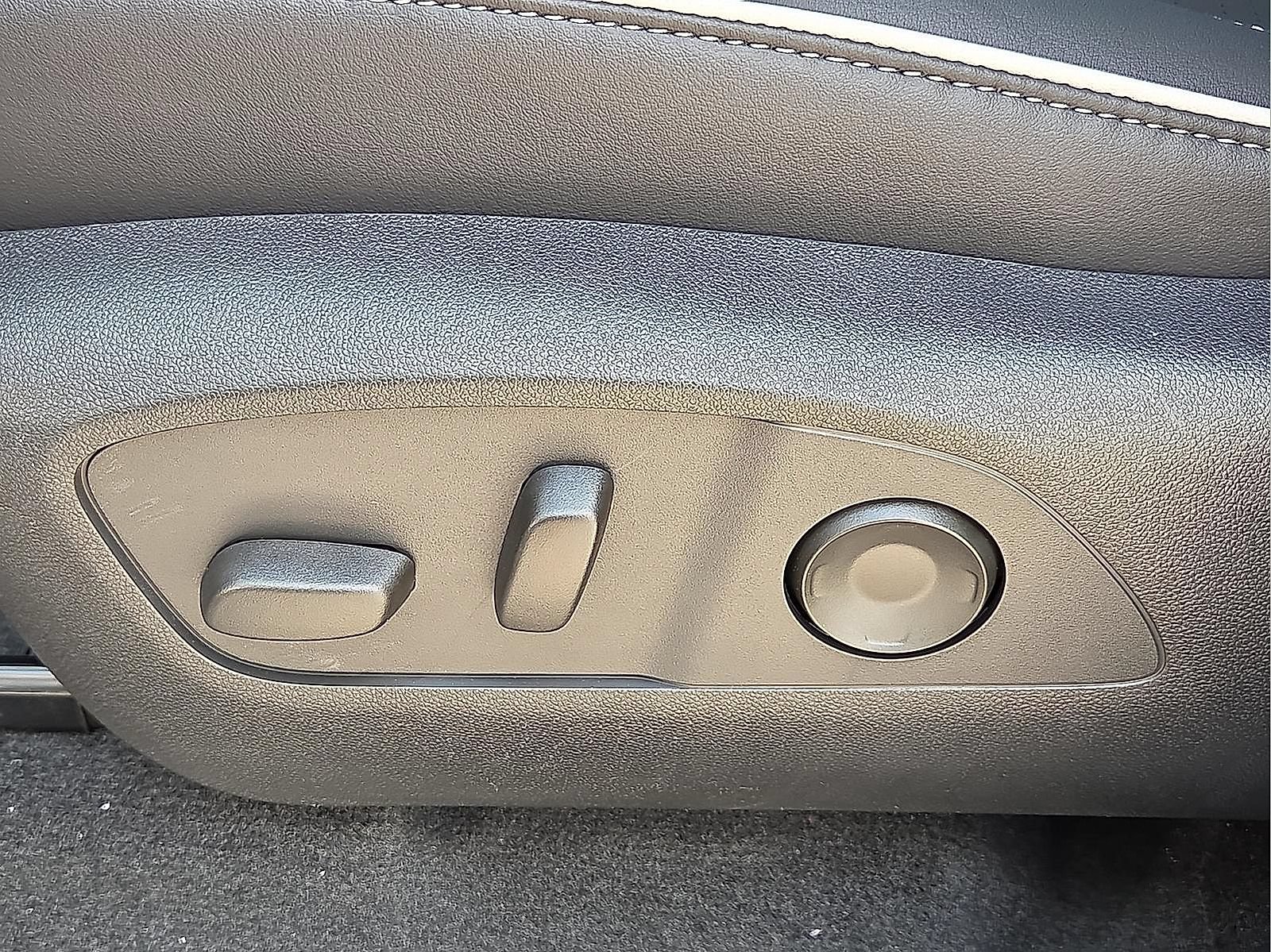 New 2026 Buick Enclave Sport Touring w/ Power Package FWD image 16