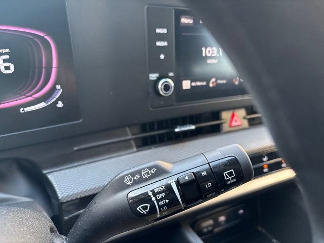 Used 2024 Kia Sportage LX AWD/4WD image 19