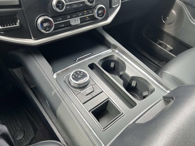 Used 2023 Ford Expedition XLT image 21