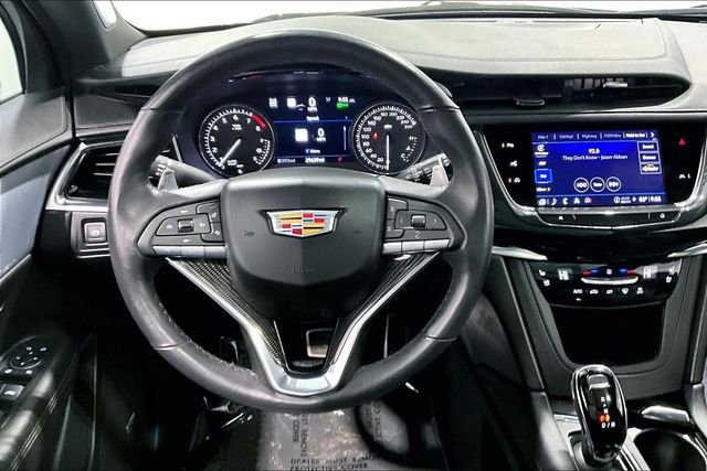 Used 2023 Cadillac XT6 Sport w/ Technology Package image 8