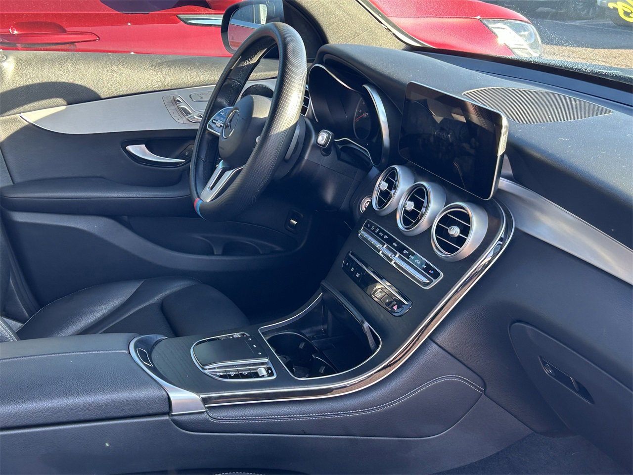 Used 2021 Mercedes-Benz GLC 300 image 5