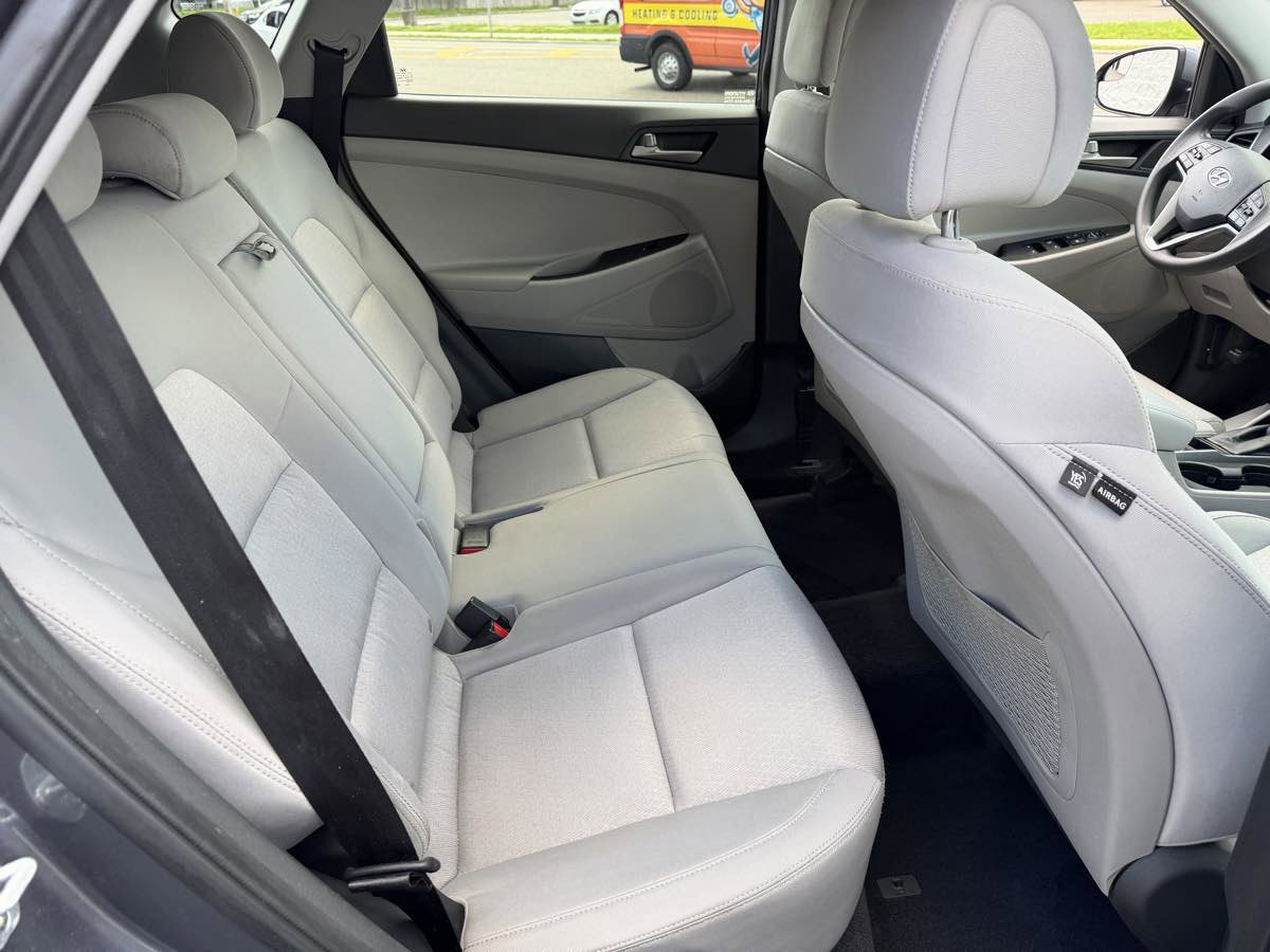 Used 2018 Hyundai Tucson SE AWD/4WD image 16
