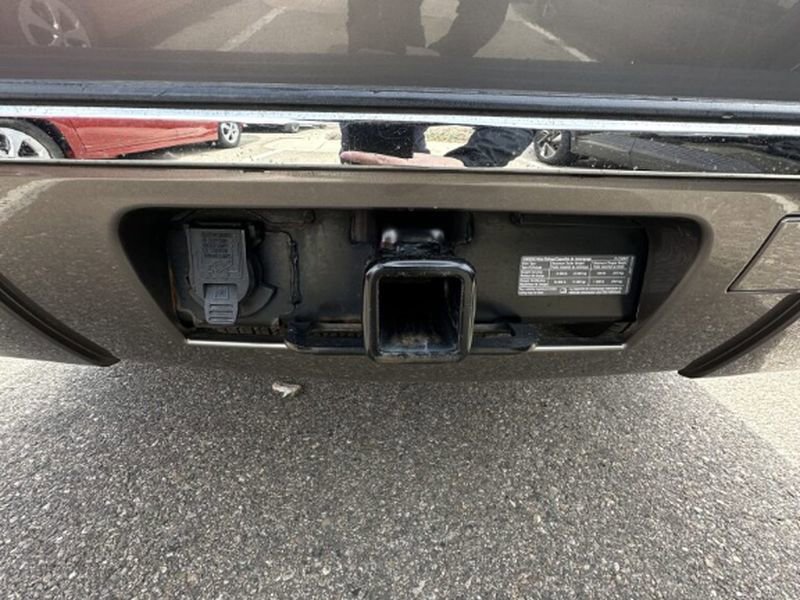 Used 2011 GMC Yukon XL Denali image 19