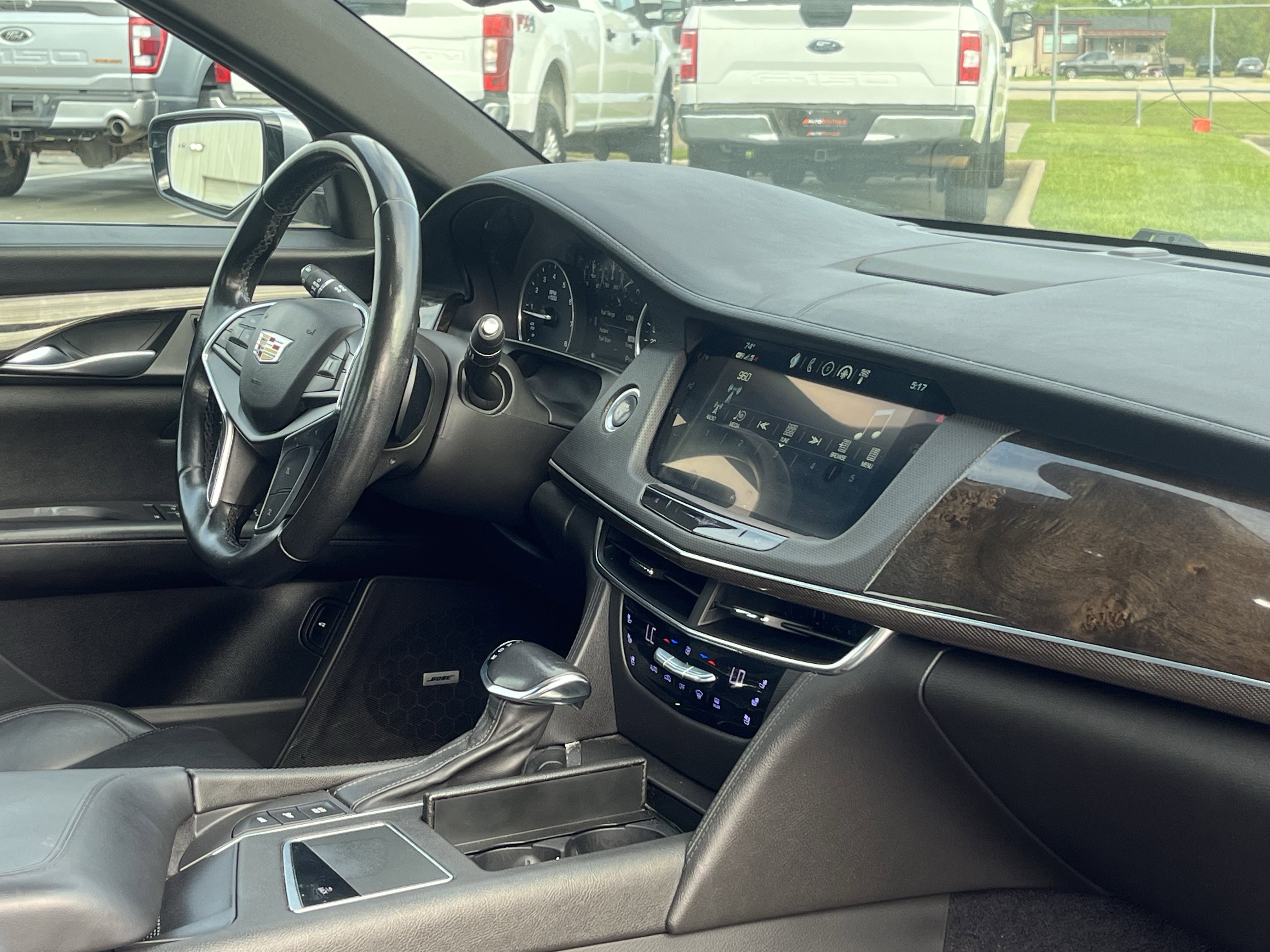 Used 2018 Cadillac CT6 Luxury AWD/4WD image 16