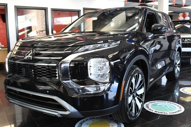 New 2026 Mitsubishi Outlander SE AWD/4WD image 1