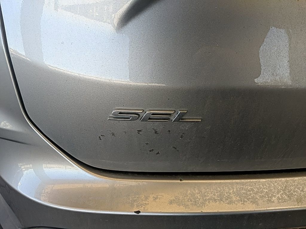 Used 2022 Ford Edge SEL image 7