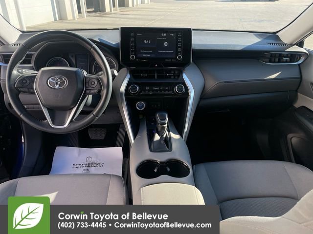Certified 2022 Toyota Venza LE image 11
