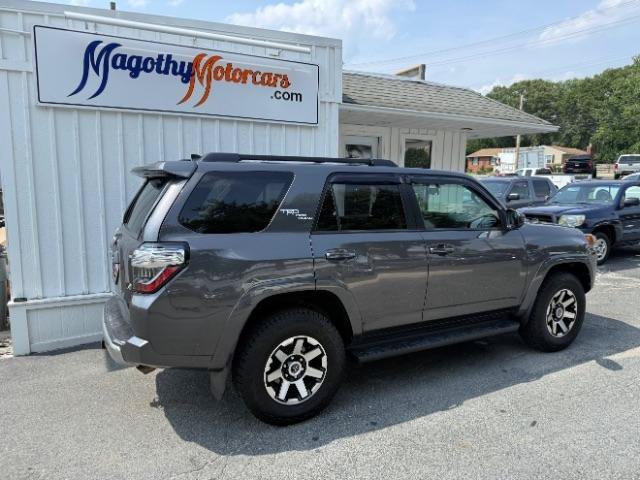 Used 2019 Toyota 4Runner TRD Off-Road AWD/4WD image 3