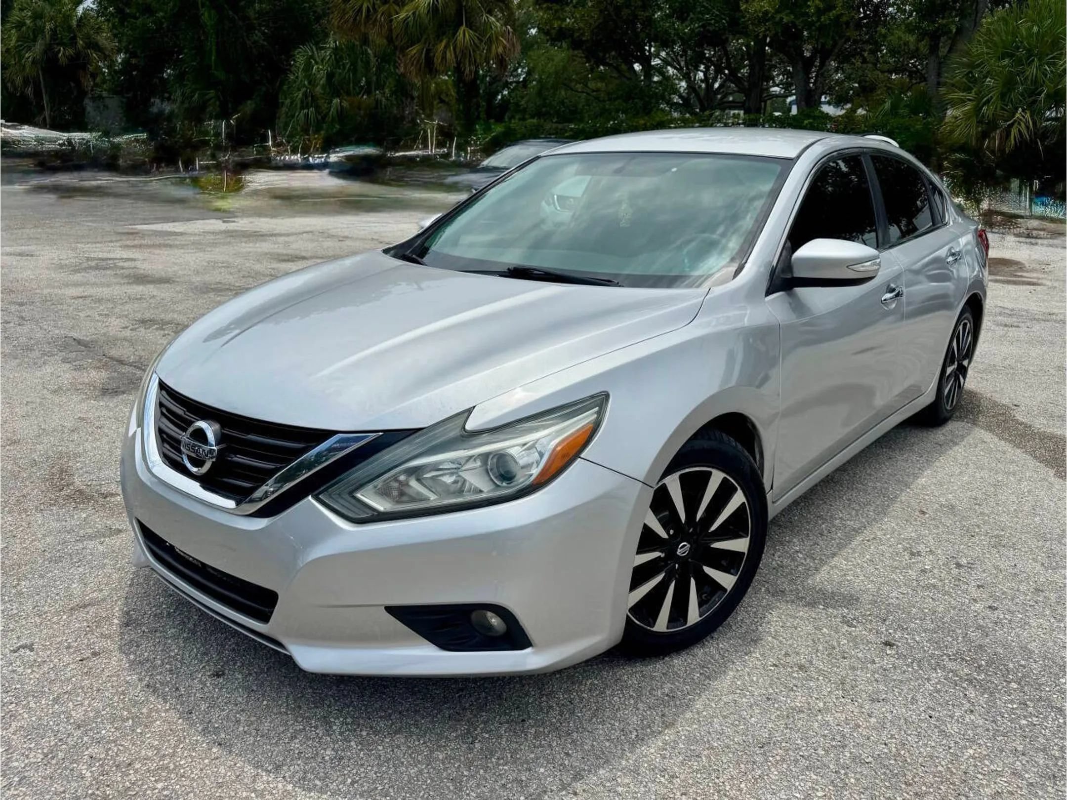 Used 2018 Nissan Altima 2.5 SL FWD image 9