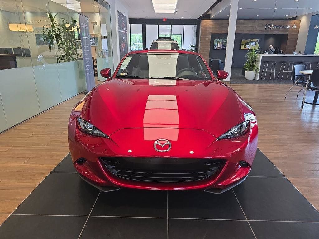 New 2026 MAZDA MX-5 Miata RF Grand Touring RWD image 7