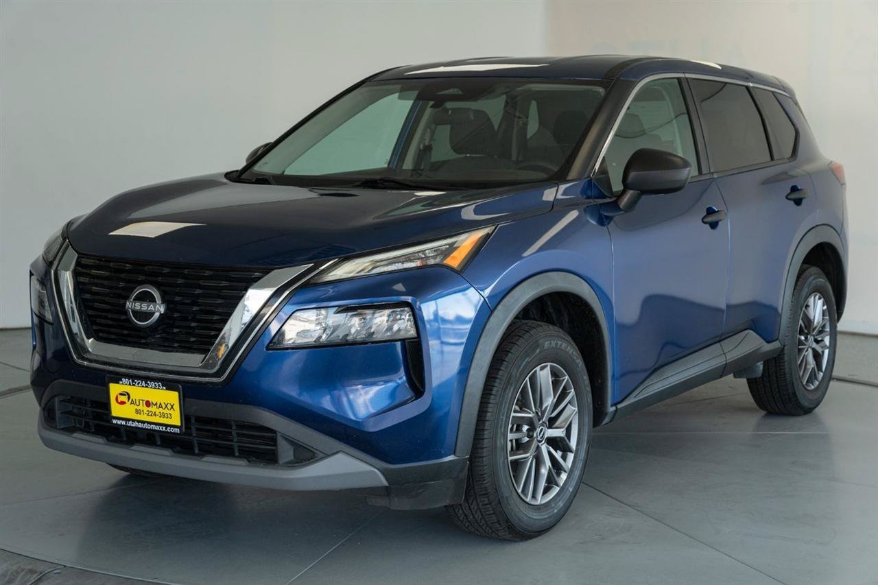 Used 2022 Nissan Rogue S AWD/4WD image 3