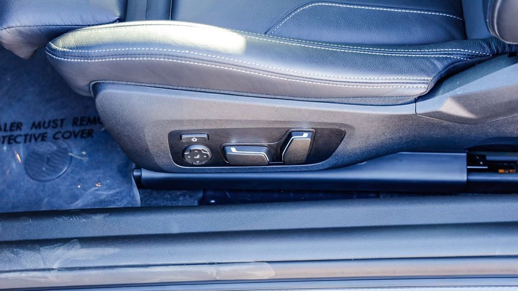 Used 2025 BMW M2 w/ Lighting Package image 25