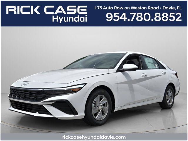 New 2026 Hyundai Elantra SE