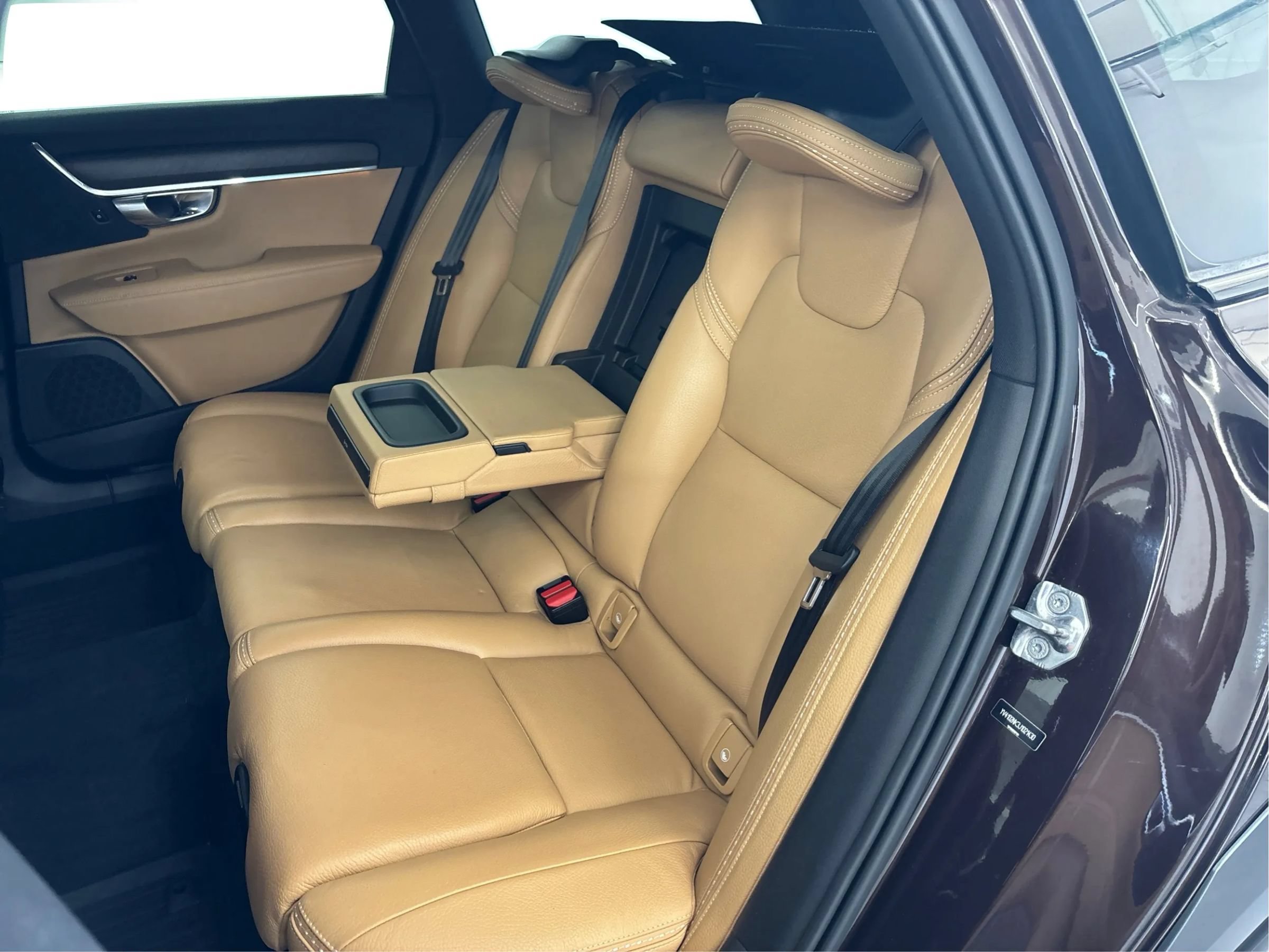 Used 2018 Volvo V90 T5 Cross Country w/ Convenience Package AWD/4WD image 14