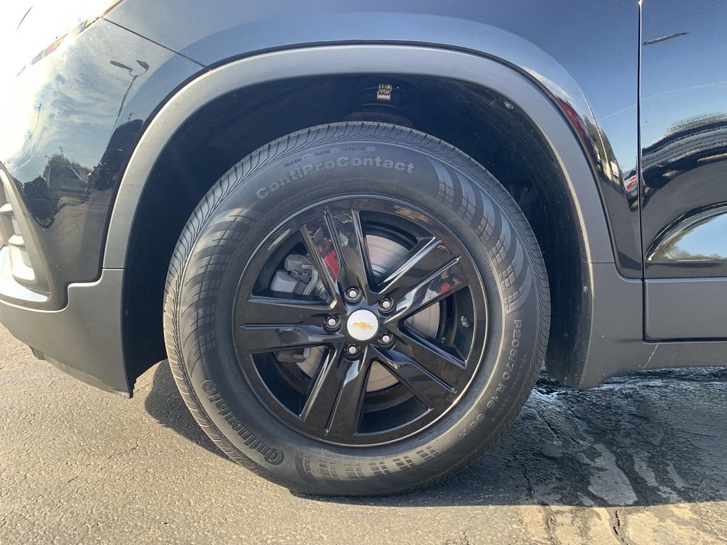 Used 2020 Chevrolet Trax LS w/ Tint and Cruise Package image 18