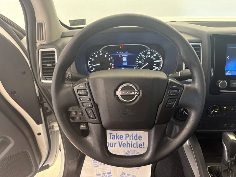 Used 2022 Nissan Frontier SV AWD/4WD image 19