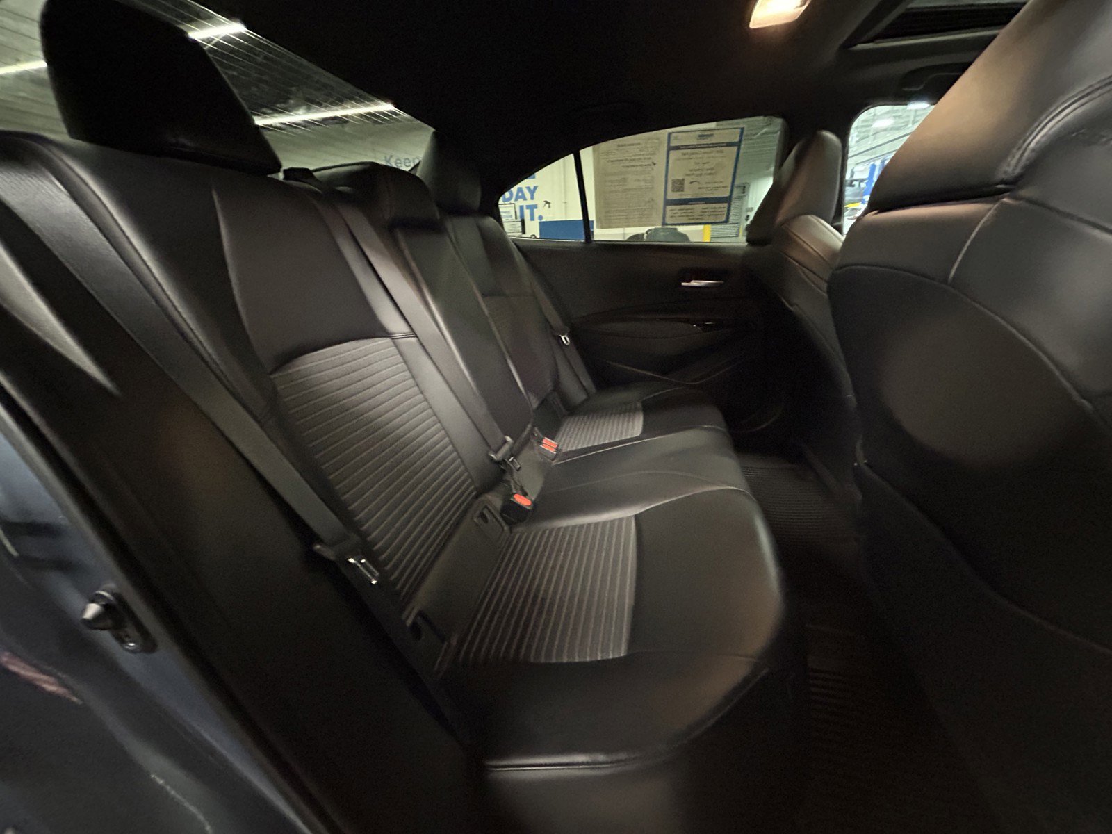 Used 2020 Toyota Corolla XSE image 20