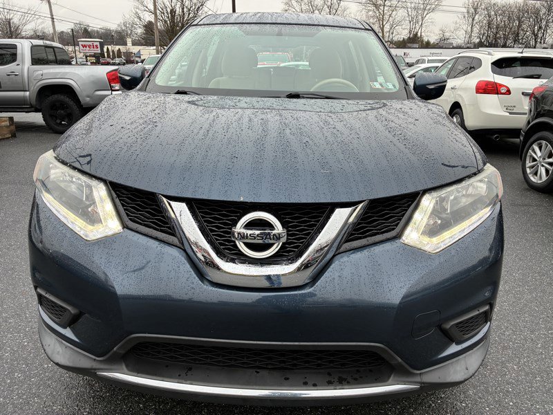 Used 2015 Nissan Rogue S image 2