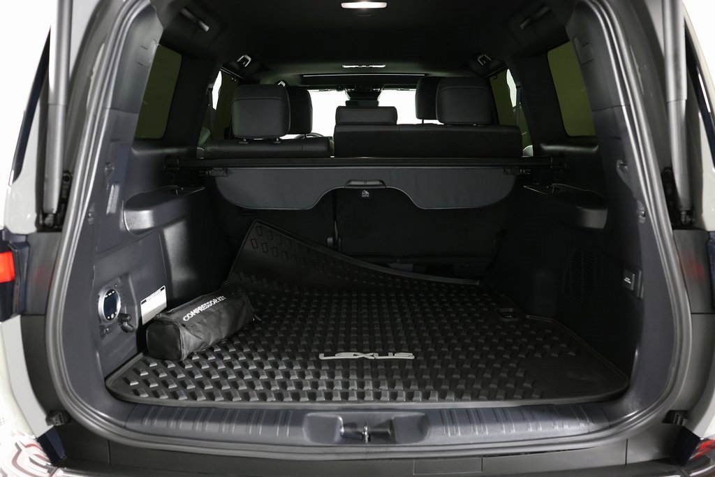 Used 2025 Lexus GX 550 image 13