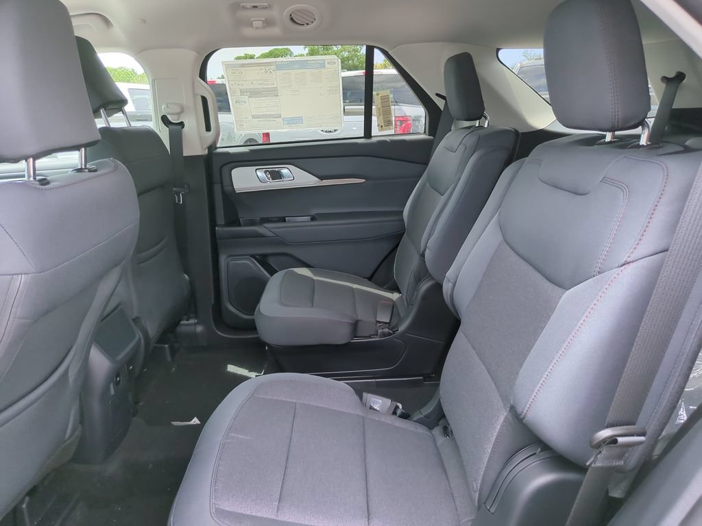 New 2026 Ford Explorer Active RWD image 16