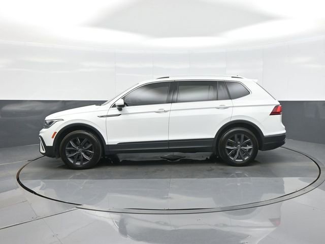 Used 2022 Volkswagen Tiguan SE image 4
