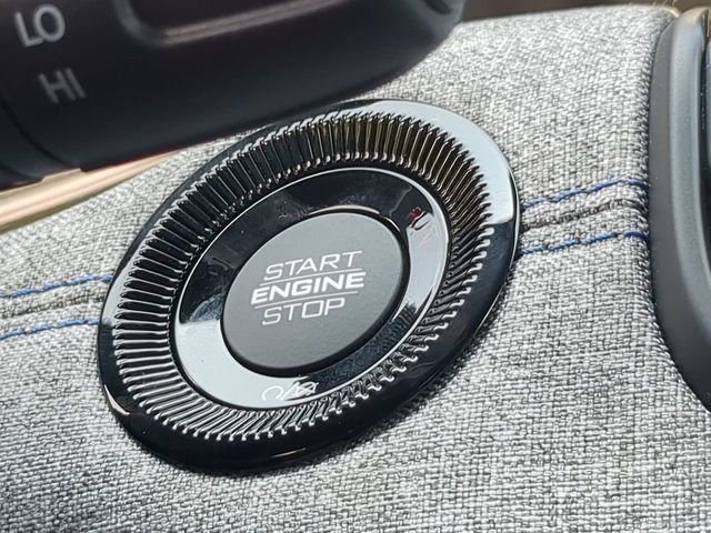 New 2023 Jeep Compass Latitude w/ Convenience Group image 28