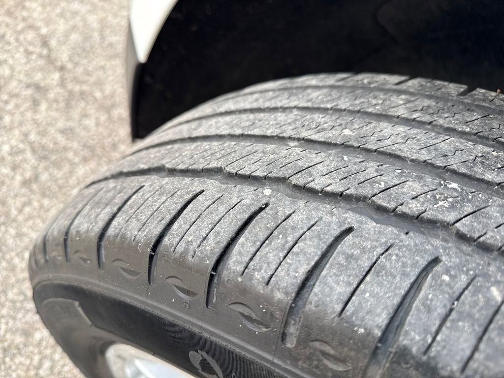 Used 2021 Chevrolet Equinox Premier image 37