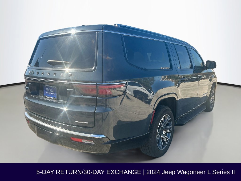 Used 2024 Jeep Wagoneer L Series II AWD/4WD image 8