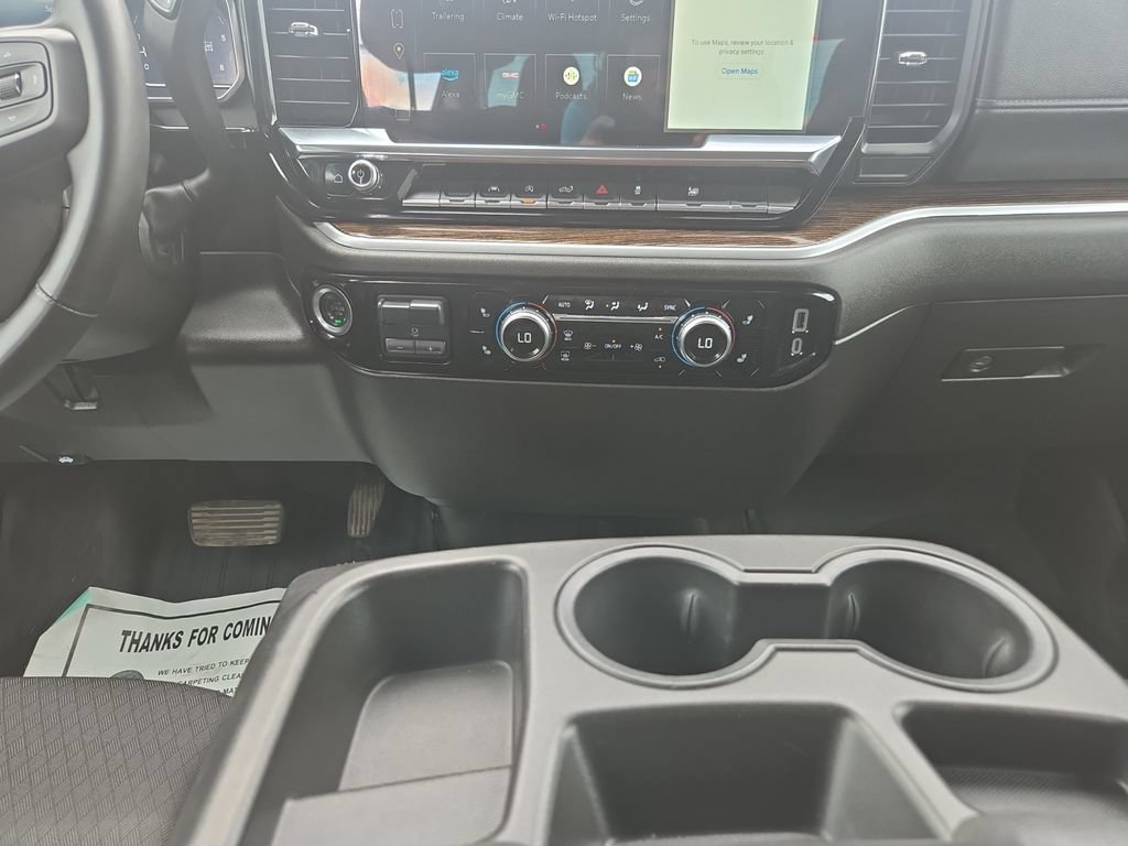 Used 2024 GMC Sierra 1500 SLE w/ Preferred Package AWD/4WD image 12