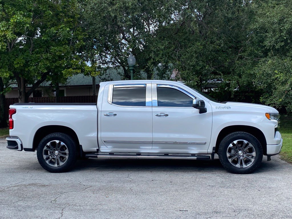 Used 2024 Chevrolet Silverado 1500 High Country AWD/4WD image 10