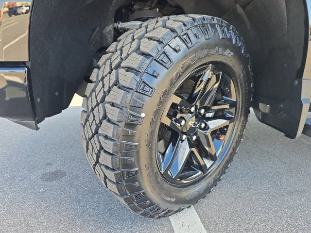 Used 2022 Chevrolet Silverado 1500 LT Trail Boss image 31