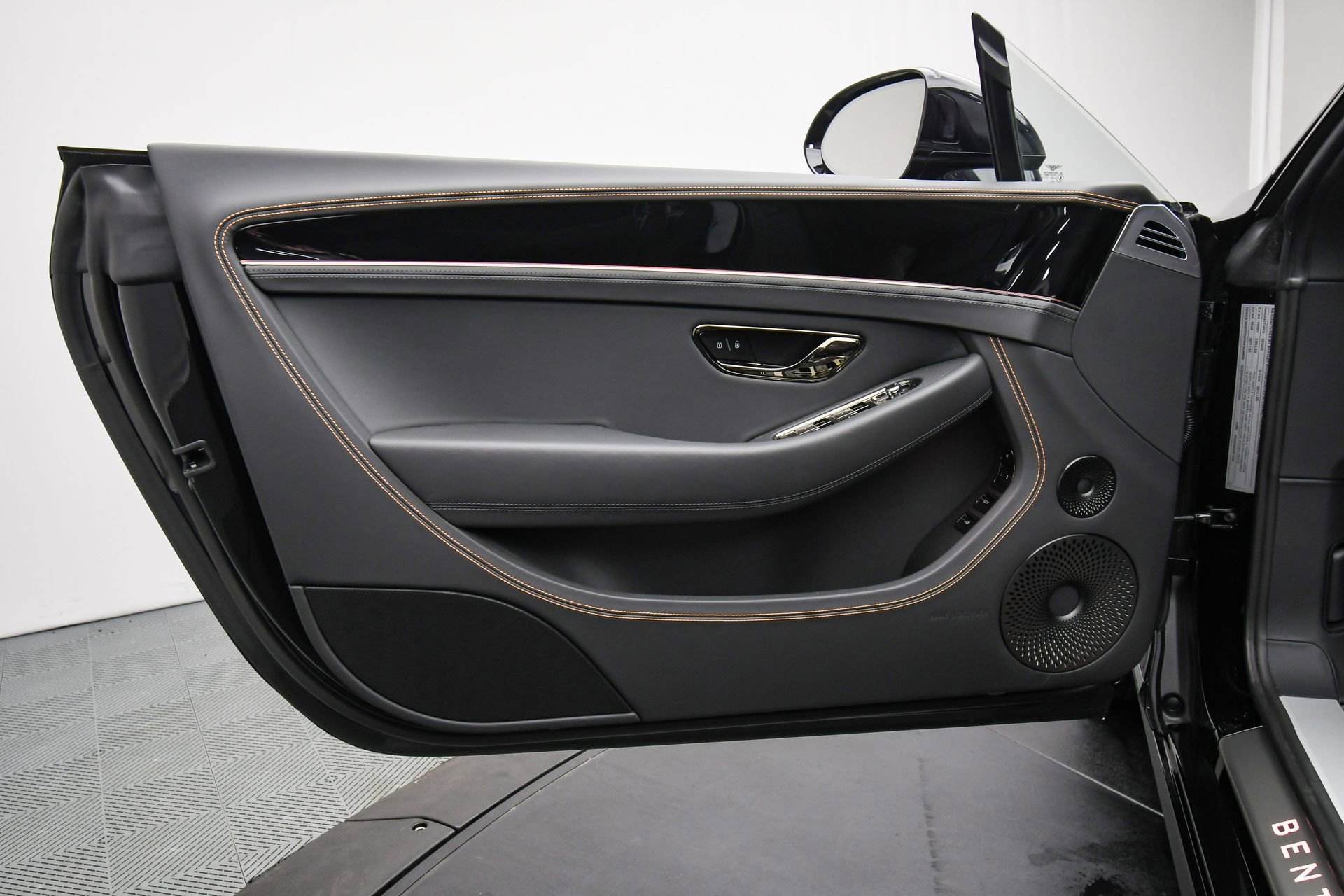 New 2025 Bentley Continental GTC image 40