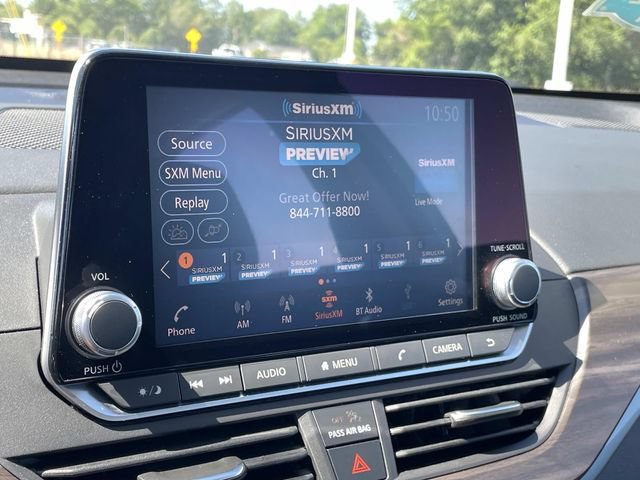 Used 2024 Nissan Altima 2.5 SV FWD image 24