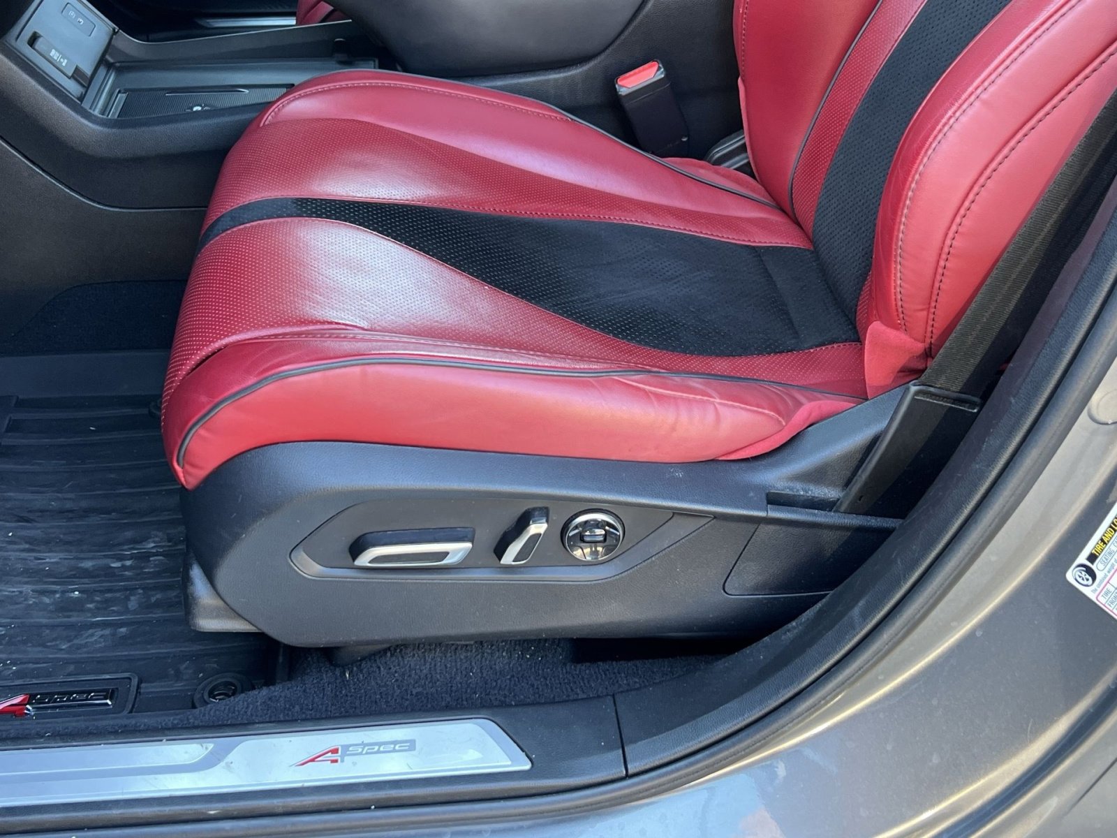 Used 2023 Acura RDX A-Spec image 15