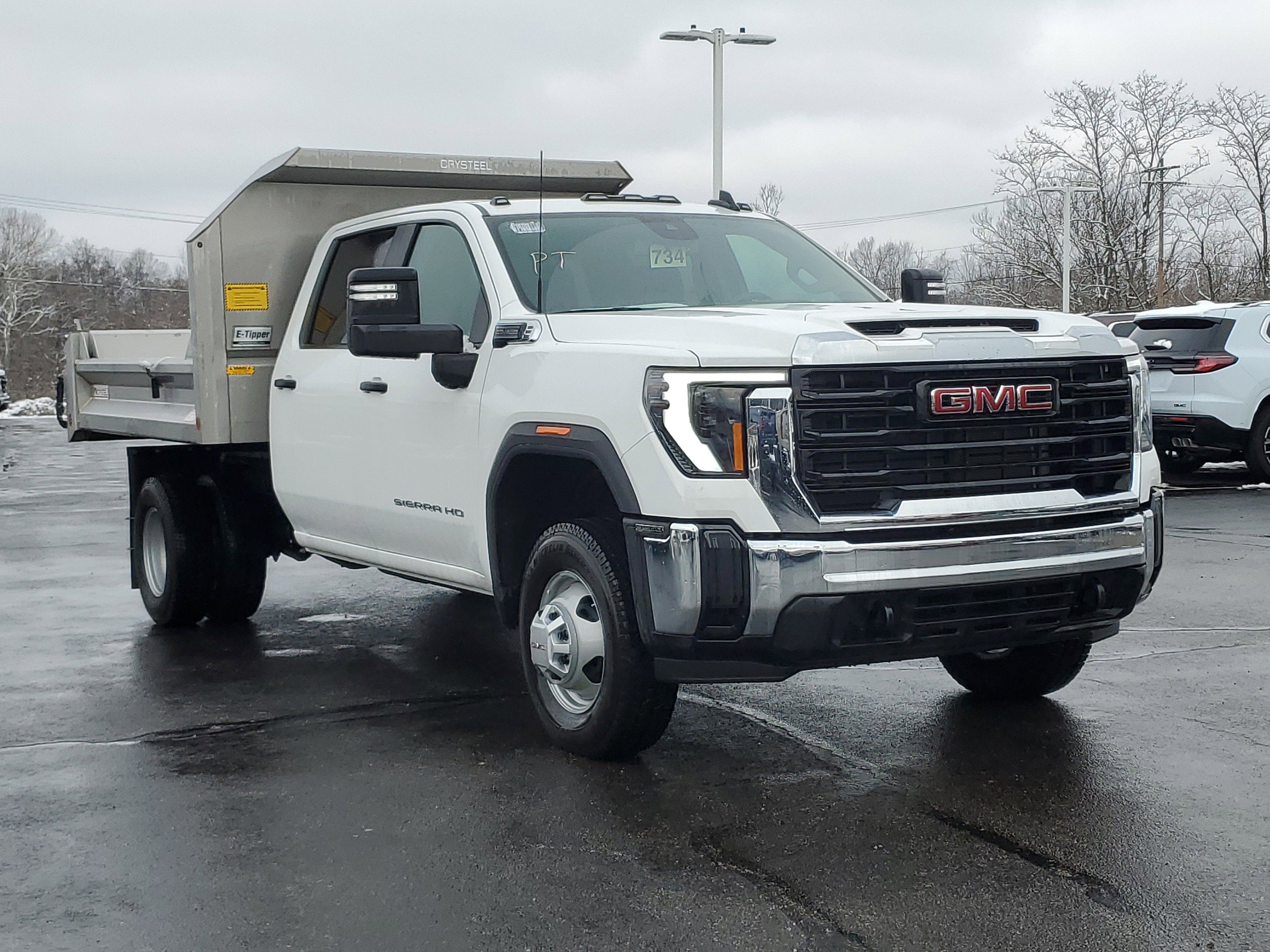 New 2025 GMC Sierra 3500 Pro w/ Convenience Package
