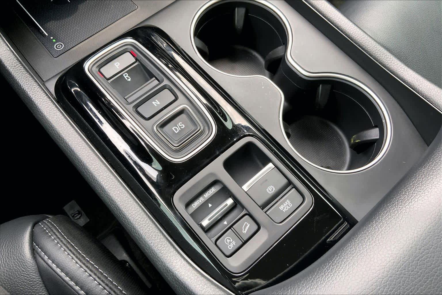 Used 2025 Honda Pilot Touring image 36