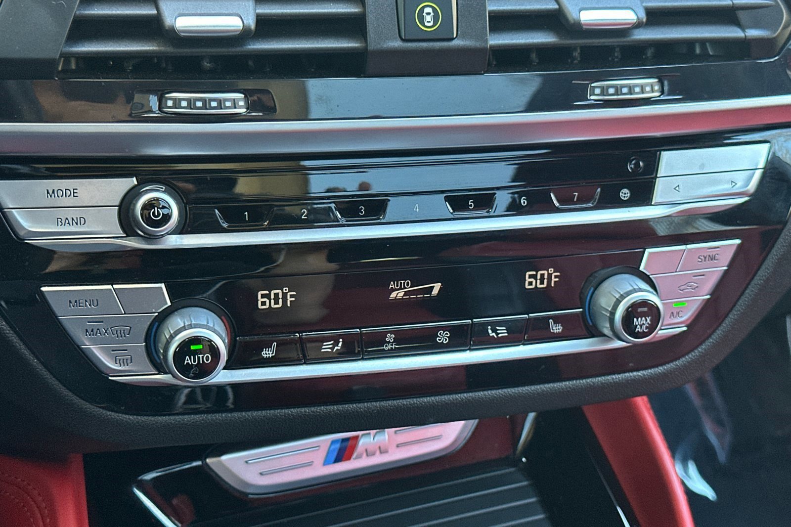 Used 2020 BMW X4 M40i w/ Premium Package AWD/4WD image 17