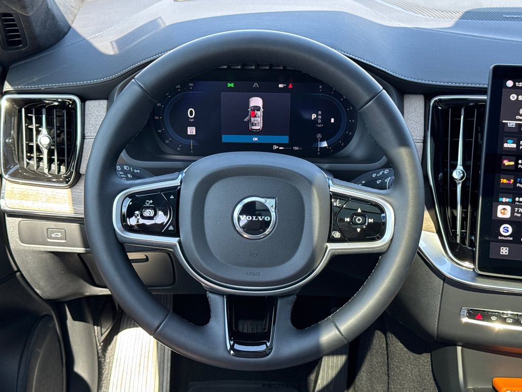 Used 2025 Volvo XC90 B6 Ultra w/ Lounge Package image 25