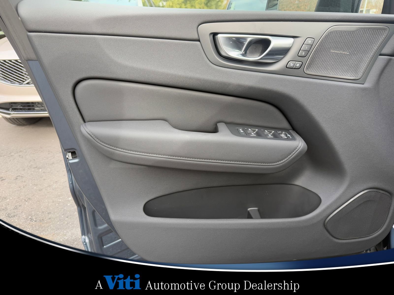 Used 2026 Volvo XC60 B5 Plus w/ Protection Package Premier AWD/4WD image 11