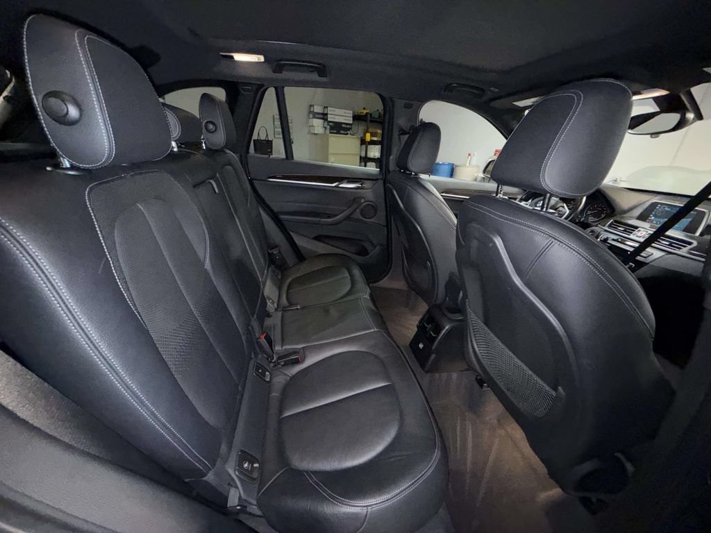 Used 2018 BMW X1 xDrive28i AWD/4WD image 16