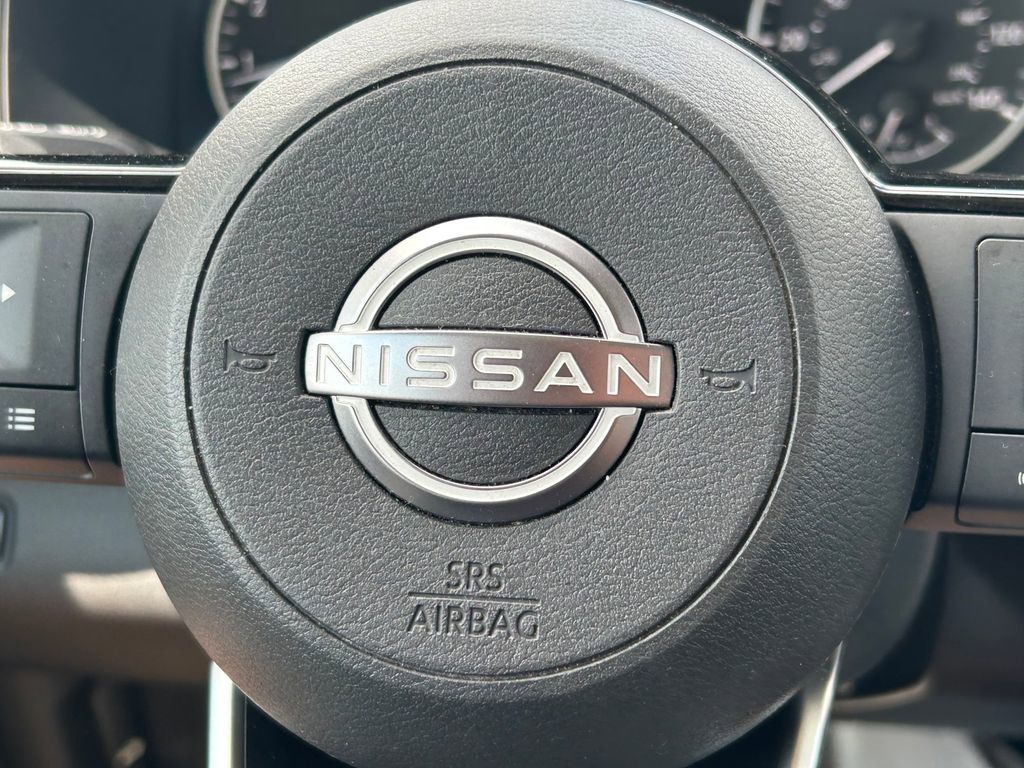 Used 2022 Nissan Pathfinder SV FWD image 35